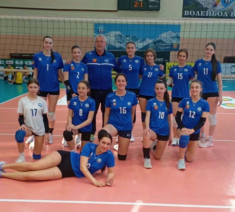 Пирин (Разлог) спечели като домакин група А